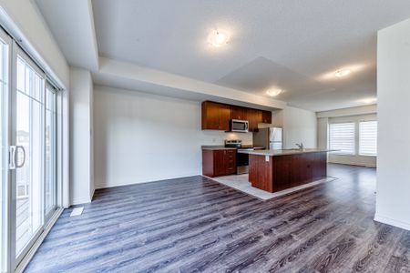 For Lease - 117 Sandhill Crane Drive, Wasaga Beach, Ontario - Photo 5