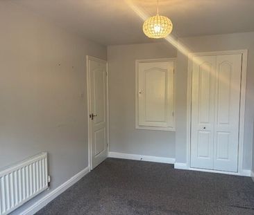 Hopgood Close - Photo 3