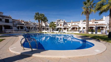 Bungalow with three bedrooms - Photo 5