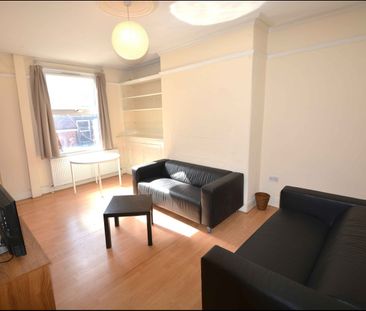 6 bedroom student properties - Photo 1