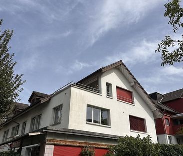 5.5-Zimmer-Dachwohnung mit 153 m², Terrasse und Garage im Zentrum v... - Foto 4