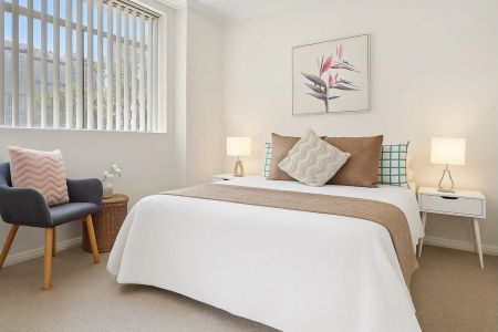 Stylish Apartment in Prime Lifestyle Location - Photo 5