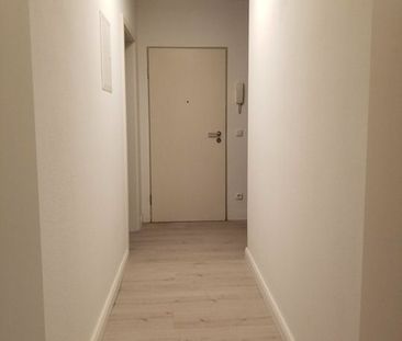 Terrassenwohnung mit Designer-Möblierung in Köln - Photo 1
