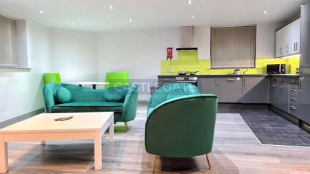 5 bedroom flat share to rent - Photo 4