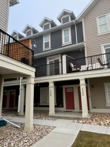 Charming 2-Bedroom Home in Airdrie – Convenient &amp; Cozy! - Photo 3