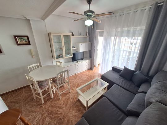 Ref.7085 One-bedroom apartment in Torrevieja - Photo 1