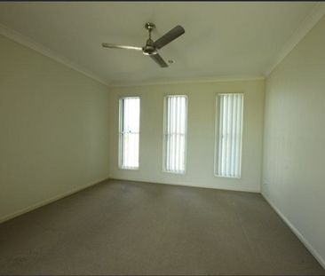 Spacious family home in great location - Photo 1