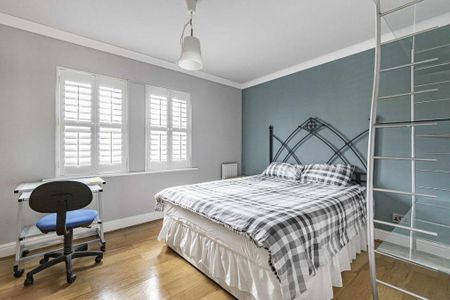 4 bedroom detached house to rent - Photo 3