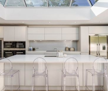Reigate Road, Epsom - Photo 2