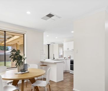 12 Moncur St, Woodcroft SA 5162 - House For Rent | Domain - Photo 6