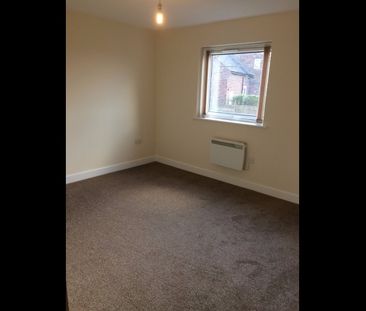 2 Bed Flat, Kirk Beston Close, LS11 - Photo 1