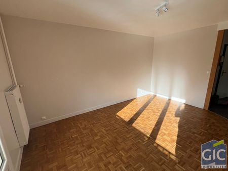 Location Appartement 3 pièces 56m² - Photo 3