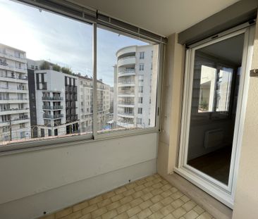 3 pièces 75.74 m² APPARTEMENT T3 GRATTE-CIEL Villeurbanne (69100) L... - Photo 6