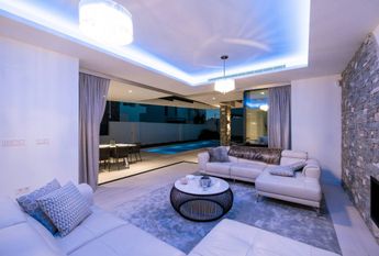 5 bedroom luxury Villa for rent in San Pedro de Alcántara, Spain