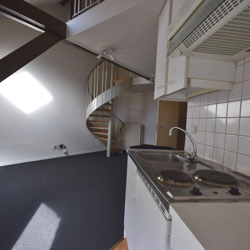 EENSLAAPKAMER DAKAPPARTEMENT IN STADSCENTRUM ROESELARE - Foto 1