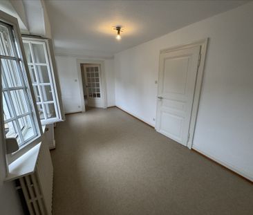 Location Appartement 3 pièces 83m² - Photo 3