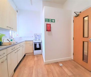 House share to rent - Photo 3