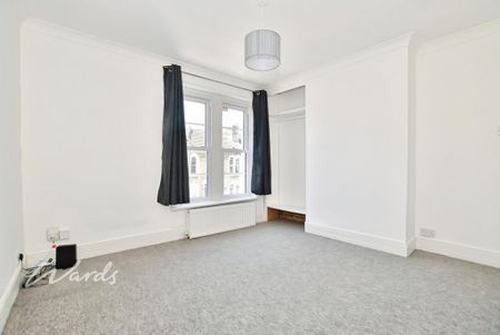 4 bedroom terraced house to rent - Photo 3