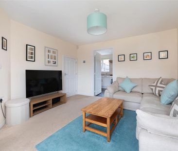 3 bedroom end of terrace house to rent - Photo 2