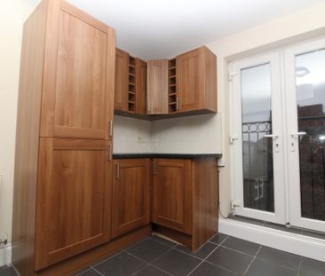 2 Bedroom Apartment - Photo 6