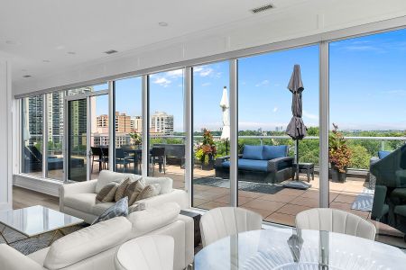 For Lease - 6 Parkwood Avenue Unit# 901, Toronto, Ontario - Photo 2