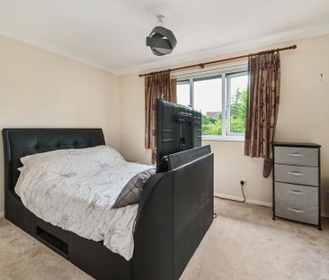 3 bedroom semi-detached house to rent - Photo 6