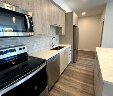 For Lease - 4842 Bank Street Unit# 212, Blossom Park - Airport and ... - Photo 2