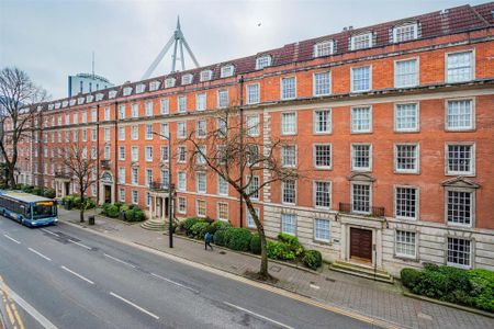 3 bedroom flat to rent - Photo 3