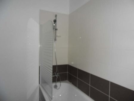 Location Appartement 3 pièces 70m² BAYEUX 14400 - Photo 5