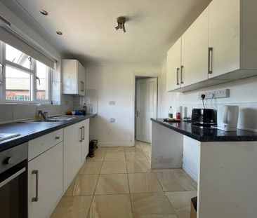 1 Bedroom For Rent - Photo 1