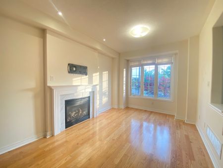 For Lease - 73 Mary Ellen Baker Crescent, Vaughan, Ontario - Photo 5