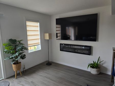 For Lease - 36 West Mill Street, North Dumfries, Ontario - Photo 4