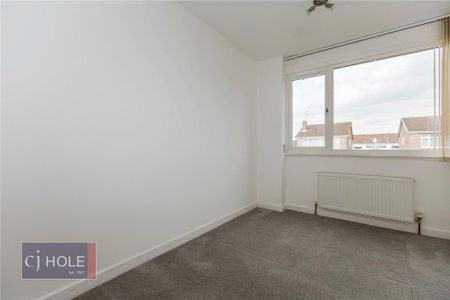 3 bedroom link detached house to rent - Photo 4