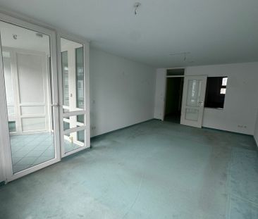 Lichtdurchflutete Wohnung mit Wintergarten – Ihr neues Zuhause in P... - Photo 2