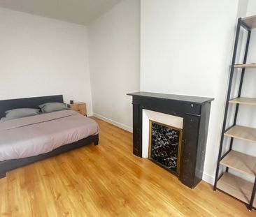 Appartement à louer 2 pièces • 36,87 m2 Paris 9 - Photo 2