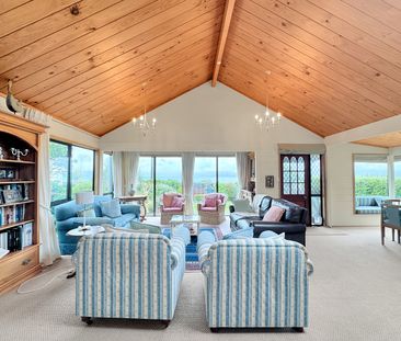 Welcome home to 123 Marine Parade. - Photo 1