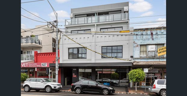 Light and Elegant on Glen Huntly Road - Photo 1