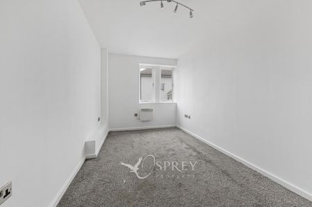 2 bedroom ground floor flat to rent - Photo 2