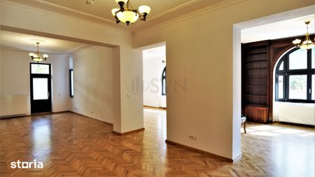 VILA SUPERBA - PIATA LAHOVARI - INCHIRIERE TOTALA SAU PARTIALA - Fotografie 5