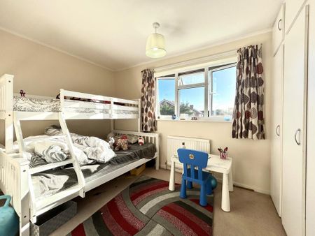 2 bedroom terraced house to rent - Photo 2