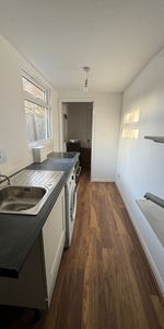 1 Bed Flat, Castleton Road, CR4 - Photo 4