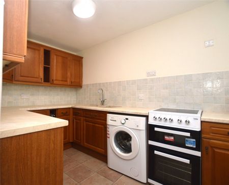 2 Bed Property To Rent - Photo 2