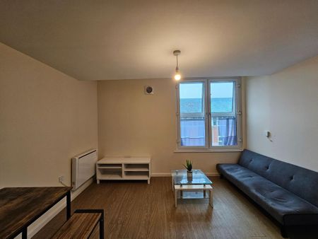 1 bedroom flat to rent - Photo 5