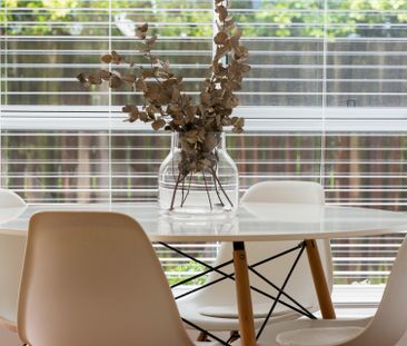 Fully Furnished Coastal Apartment � 6 Month Lease in Prime Beachsid... - Photo 2