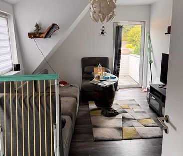 Helle 3- Zimmer Altbauwohnung in ruhiger Lage (Welle, LK Harburg) - Photo 1