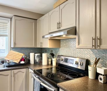 For Lease - 13 Benjamin Lane, Barrie, Ontario - Photo 5