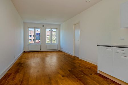 Appartement te huur: Amstelkade 25-B 1078 AD Amsterdam - Photo 2