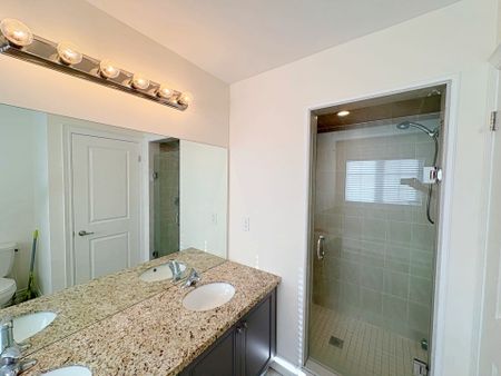 For Lease - 372 Kirkham Drive, Markham, Ontario - Photo 4