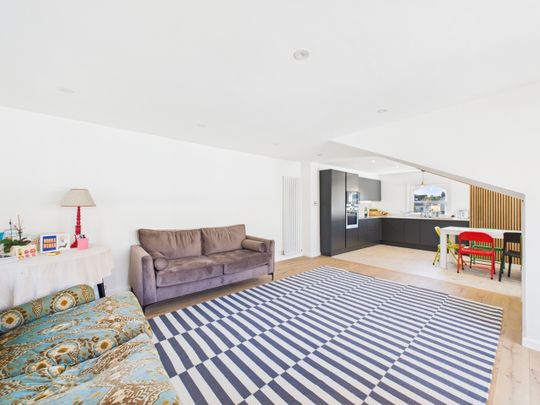 3 Bed Flat, Priory Terrace, NW6 - Photo 1