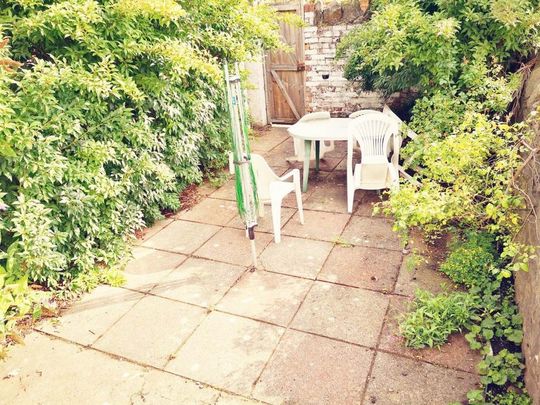 5 bedroom house to rent - Photo 1